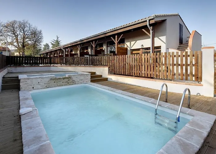 Restaurant Chez Pito Hotell Busque